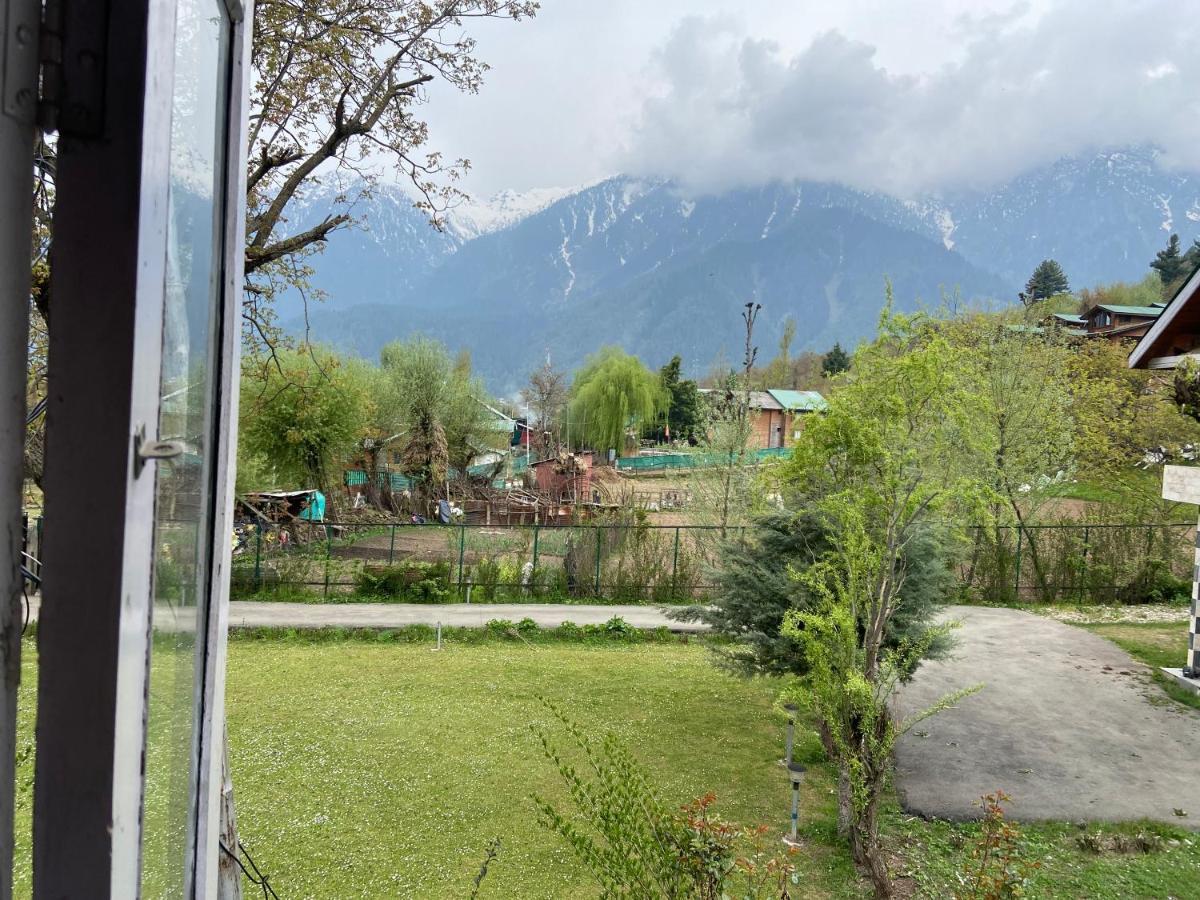 Pk Cottage Pahalgām Exterior foto